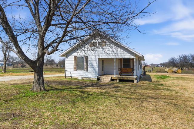 18051 Brookfield Drive, Justin, TX 76247