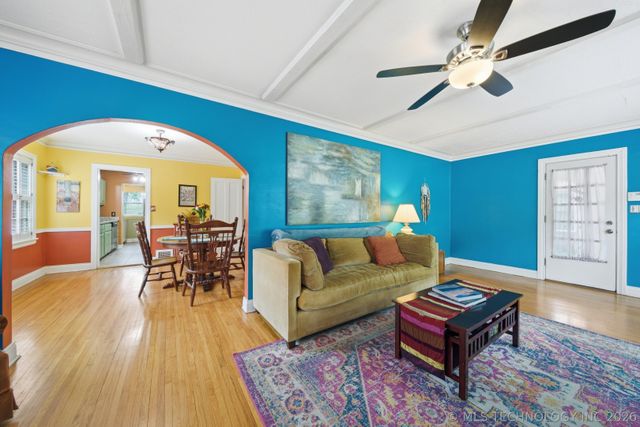 1915 S Yorktown Avenue, Tulsa, OK 74104