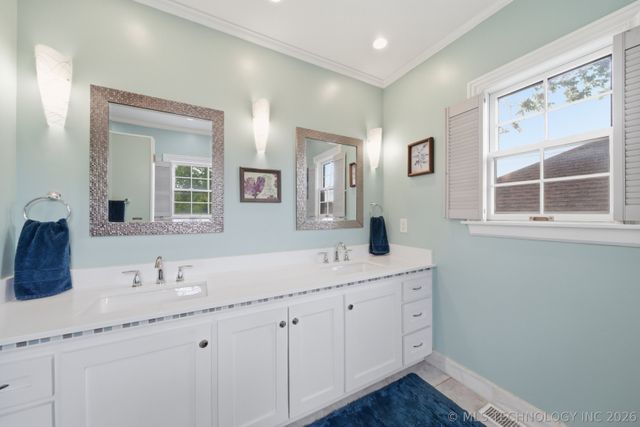 1915 S Yorktown Avenue, Tulsa, OK 74104
