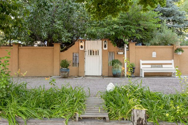 9707 Rio Grande Boulevard NW, Albuquerque, NM 87114