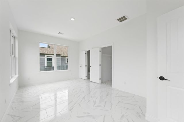 225 Royder Street, Houston, TX 77009