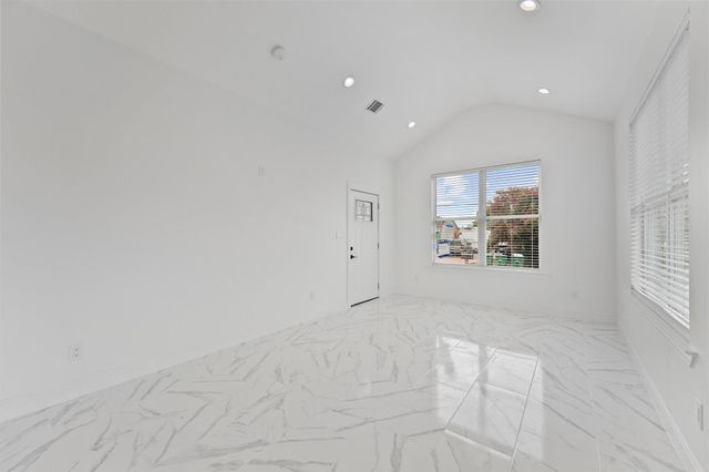 225 Royder Street, Houston, TX 77009