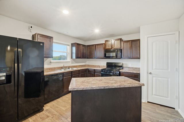 5803 Still River, San Antonio, TX 78244