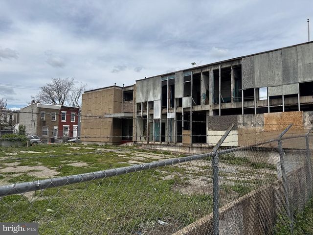 3300-22 N FRONT ST, Philadelphia, PA 19140