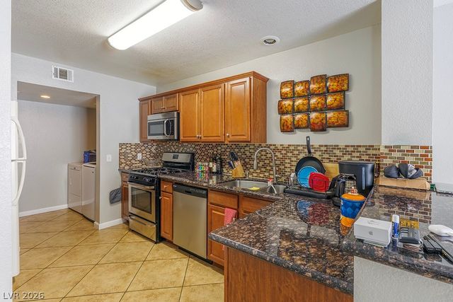 7624 Allerton Avenue, Las Vegas, NV 89128