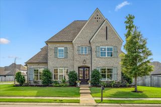 867 CYPRESS POND DR, Collierville, TN 38017