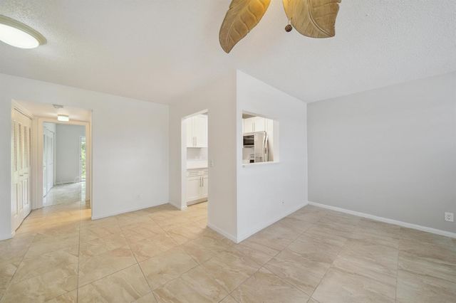 114 Northampton F 114, West Palm Beach, FL 33417