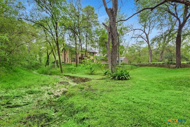102 Elm Drive, Belton, TX 76513