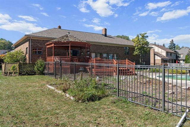 37418 Fiore Trail, Clinton Township, MI 48036