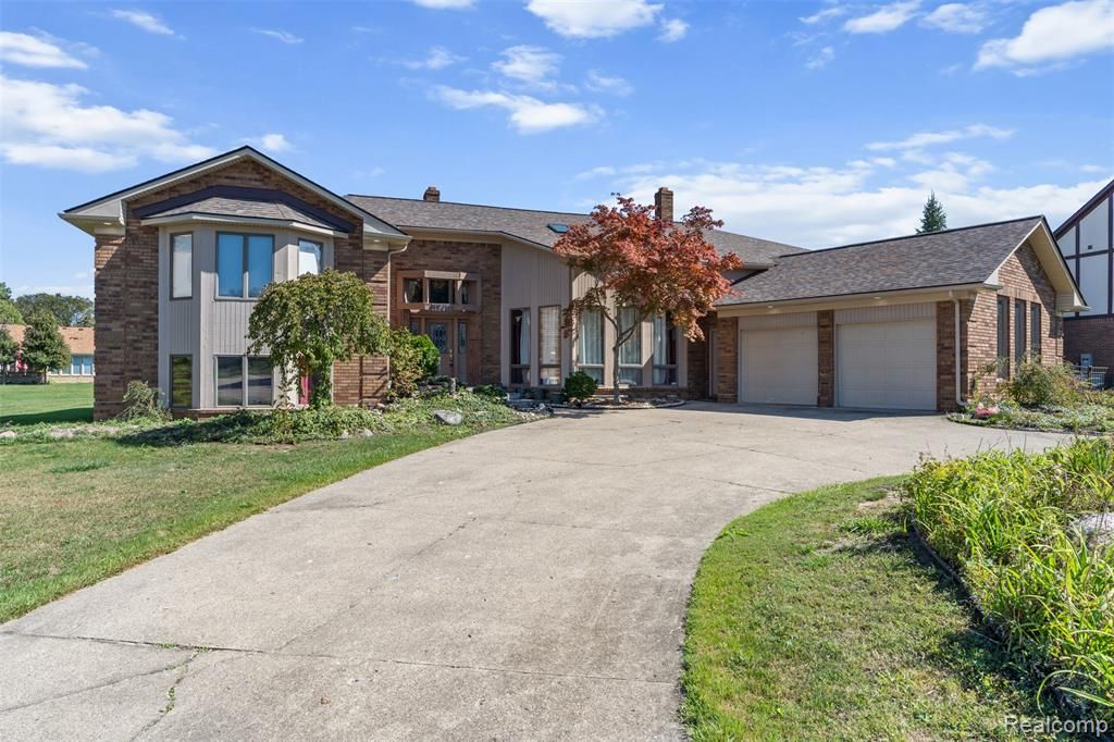 37418 Fiore Trail, Clinton Township, MI 48036