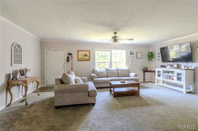 20602 Laramie Road, St Robert, MO 65584