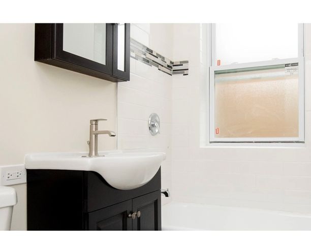 918 Green Bay Road 3C, Winnetka, IL 60093