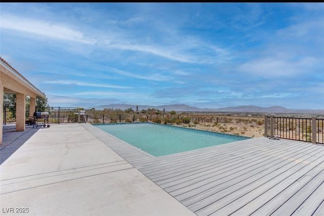 2780 Avenue Of The Stars, Pahrump, NV 89060