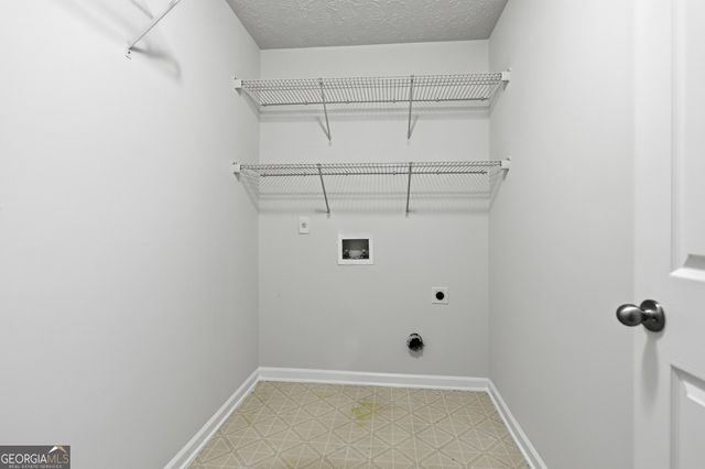 3641 Coveside Court, Loganville, GA 30052