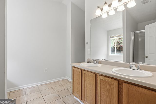 3641 Coveside Court, Loganville, GA 30052