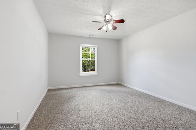 3641 Coveside Court, Loganville, GA 30052