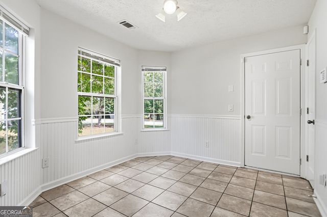 3641 Coveside Court, Loganville, GA 30052