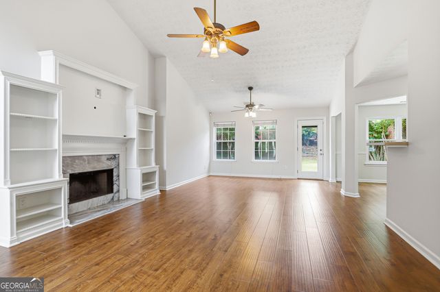 3641 Coveside Court, Loganville, GA 30052