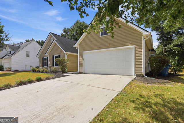 3641 Coveside Court, Loganville, GA 30052
