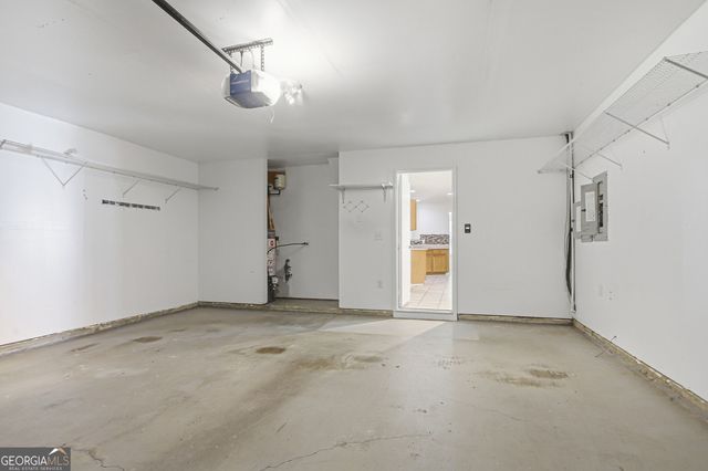 3641 Coveside Court, Loganville, GA 30052