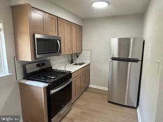 2032 MAPLE AVE #8, Haddon Heights, NJ 08035
