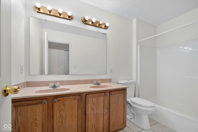 1852 Misty Lake Drive, Indianapolis, IN 46260