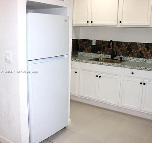 9760 SW 184th Street 12D, Cutler Bay, FL 33157