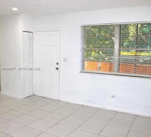 9760 SW 184th Street 12D, Cutler Bay, FL 33157