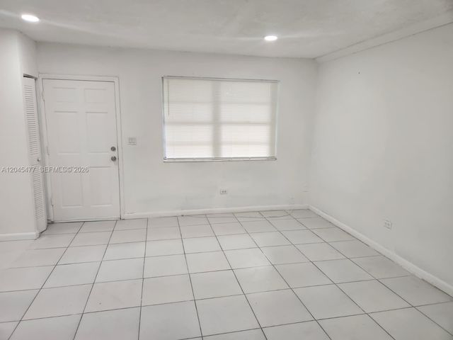 9760 SW 184th Street 12D, Cutler Bay, FL 33157