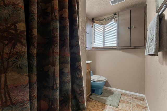 22606 E 12 Mile Road, Saint Clair Shores, MI 48081