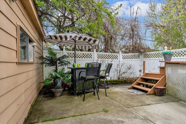 22606 E 12 Mile Road, Saint Clair Shores, MI 48081