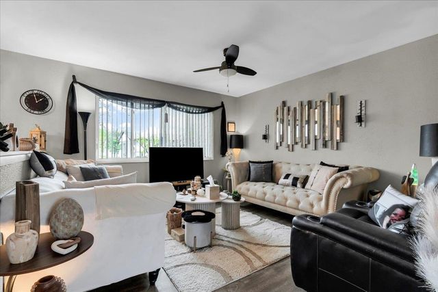 22606 E 12 Mile Road, Saint Clair Shores, MI 48081