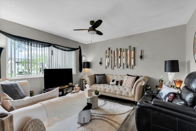 22606 E 12 Mile Road, Saint Clair Shores, MI 48081