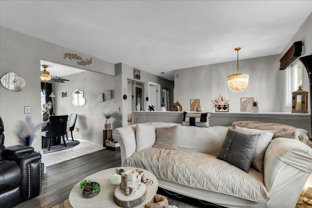 22606 E 12 Mile Road, Saint Clair Shores, MI 48081