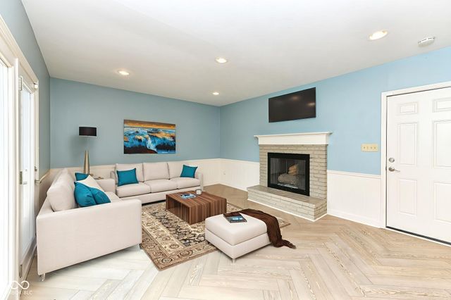 6441 Hythe Road, Indianapolis, IN 46220