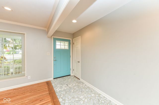 6441 Hythe Road, Indianapolis, IN 46220