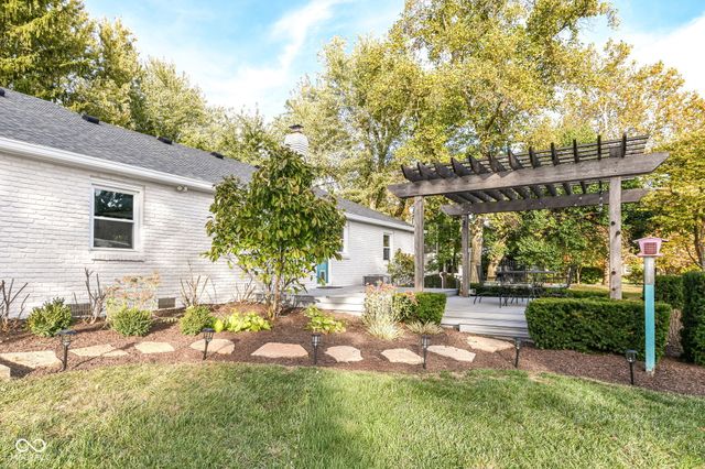 6441 Hythe Road, Indianapolis, IN 46220