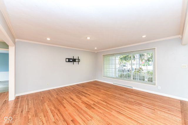 6441 Hythe Road, Indianapolis, IN 46220