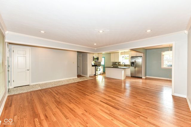 6441 Hythe Road, Indianapolis, IN 46220