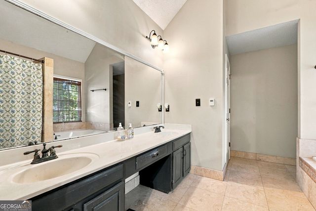 2264 SW Cassina Pointe SW, Marietta, GA 30064