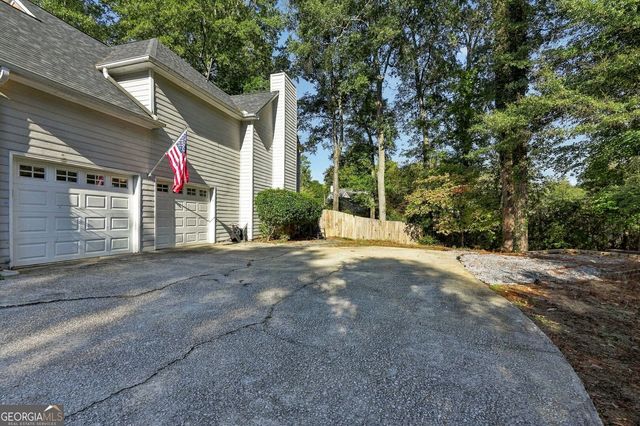 2264 SW Cassina Pointe SW, Marietta, GA 30064
