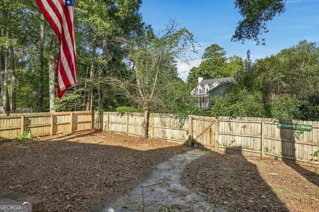 2264 SW Cassina Pointe SW, Marietta, GA 30064
