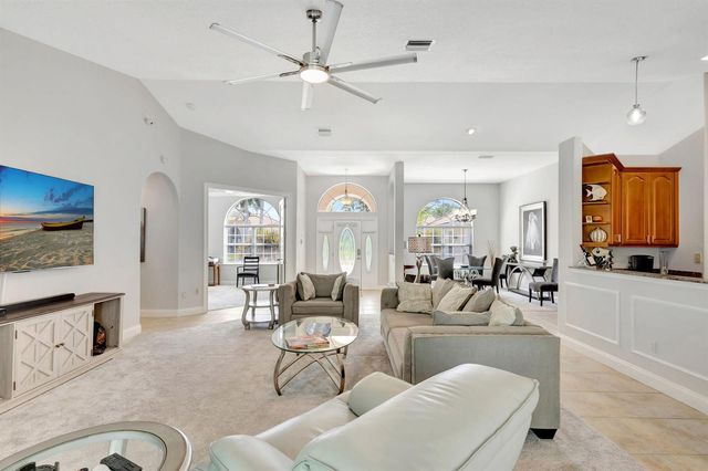 8055 Kiawah Trace, Port St. Lucie, FL 34986