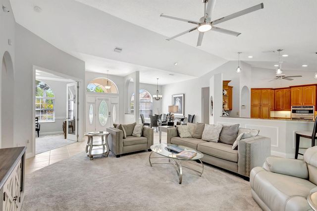 8055 Kiawah Trace, Port St. Lucie, FL 34986
