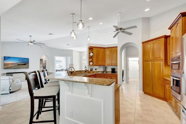 8055 Kiawah Trace, Port St. Lucie, FL 34986