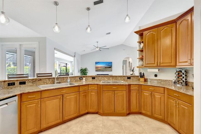8055 Kiawah Trace, Port St. Lucie, FL 34986