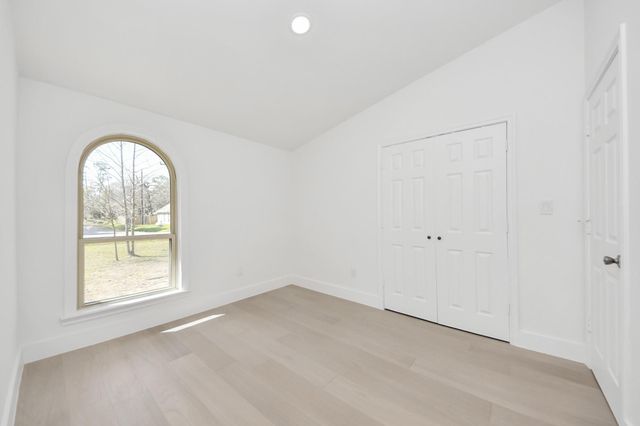 10804 Longleaf Drive, Conroe, TX 77385