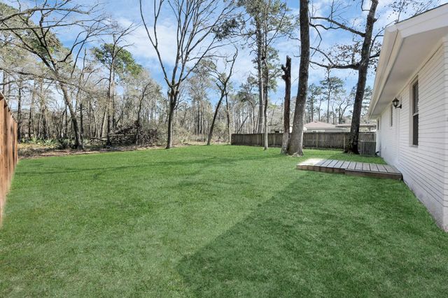 10804 Longleaf Drive, Conroe, TX 77385
