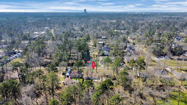 10804 Longleaf Drive, Conroe, TX 77385