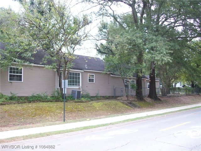 2100 S N Street, Fort Smith, AR 72901